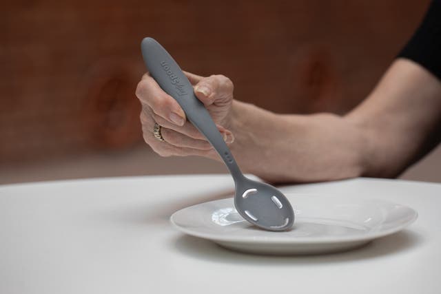 <p>The spoon to enhance the flavour of foods for patients experiencing a loss of taste</p>