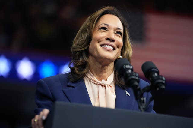 <p>Kamala Harris and Minnesota Gov. Tim Walz will need to make a play for Maricopa County if they want to win Arizona. </p>