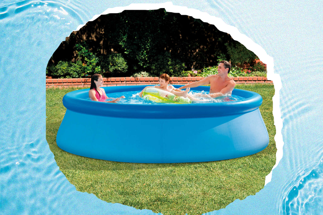 <p>The inflatable design can fit between four to five people </p>